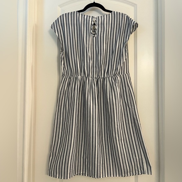 Seraphine Maternity Cotton Stripe Maternity & Nursing Dress - Picture 7 of 9